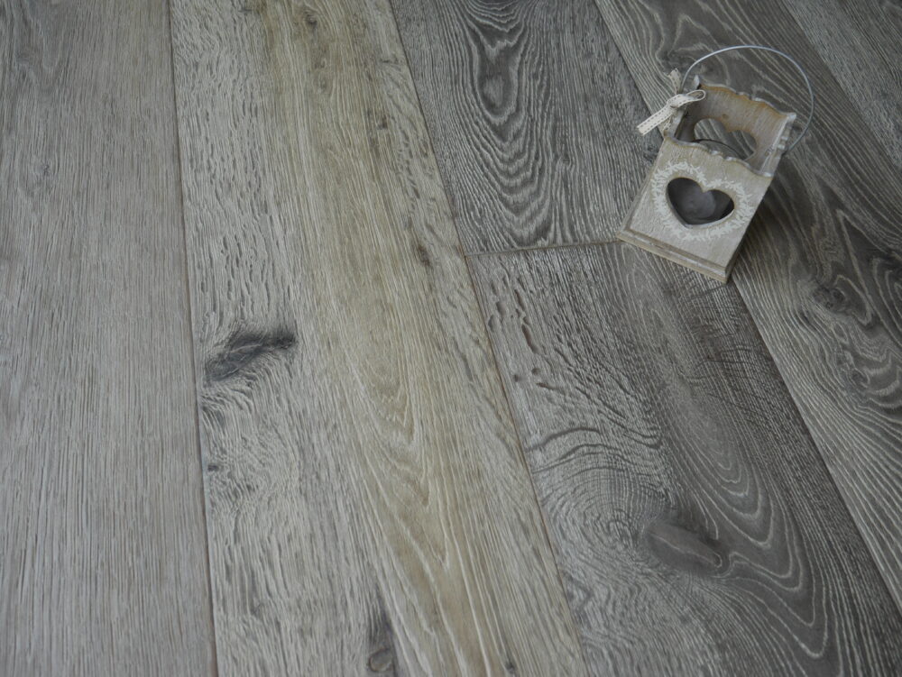 15/4 x 220mm Distressed Charcoal Grey - Image 2
