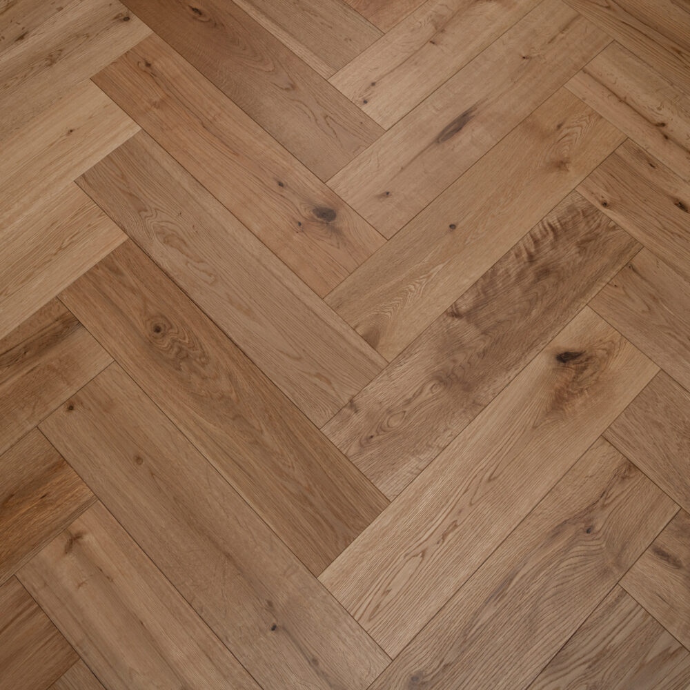 14/3 x 150mm Natural Brushed & Lacquered CLICK Herringbone - Image 3