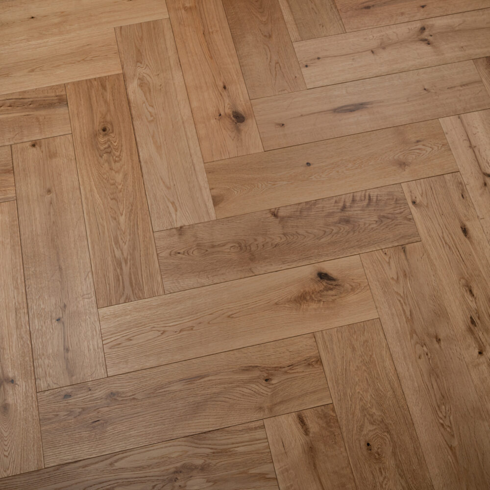 14/3 x 150mm Natural Brushed & Lacquered CLICK Herringbone - Image 4