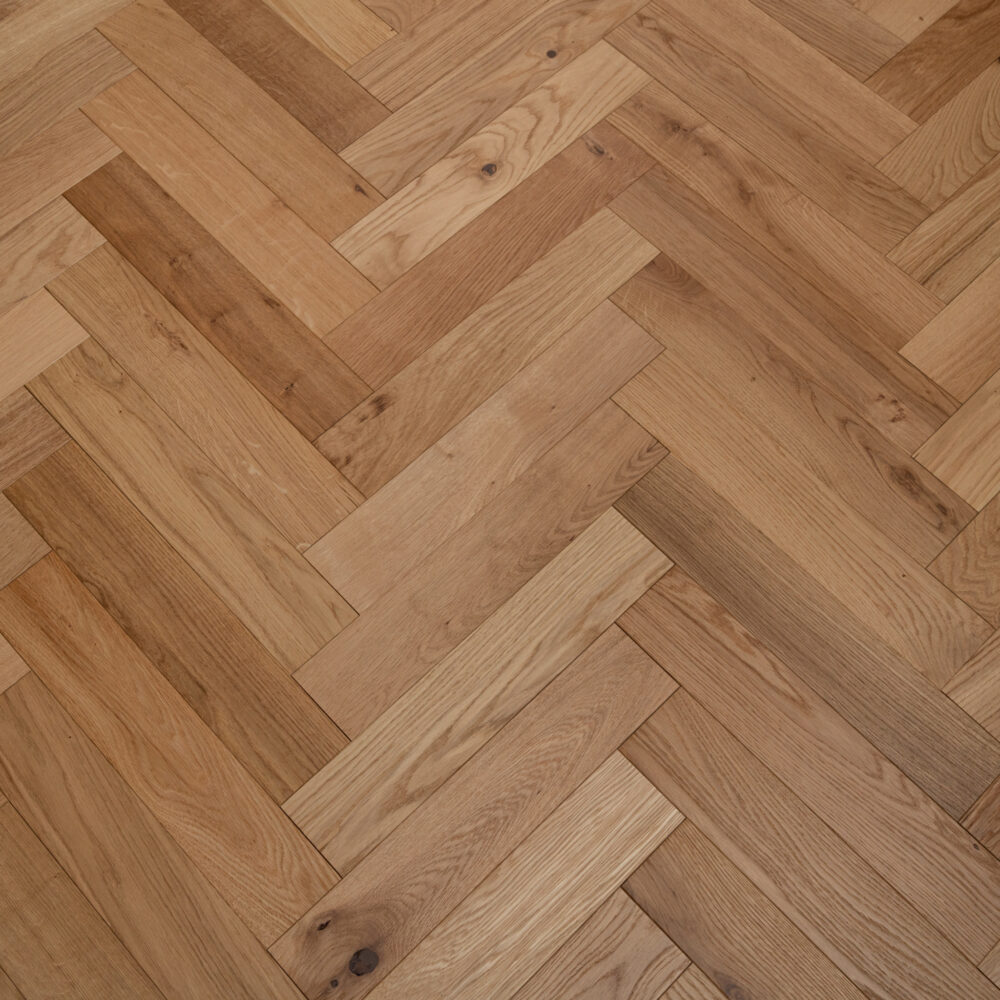 14/3 x 90mm Natural Brushed UV Oiled Herringbone - Image 4