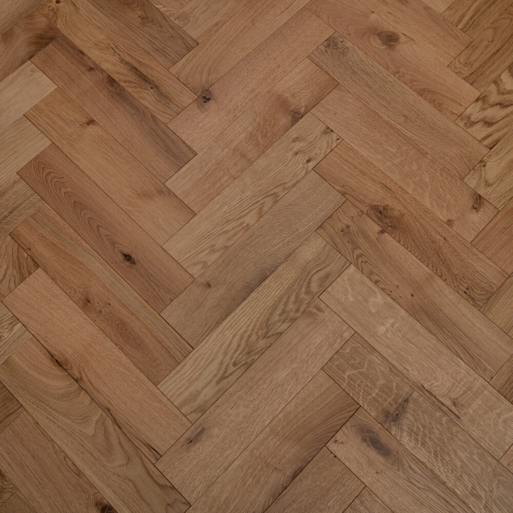 18/4 x 90mm Natural Brushed & Oiled Herringbone - Image 3