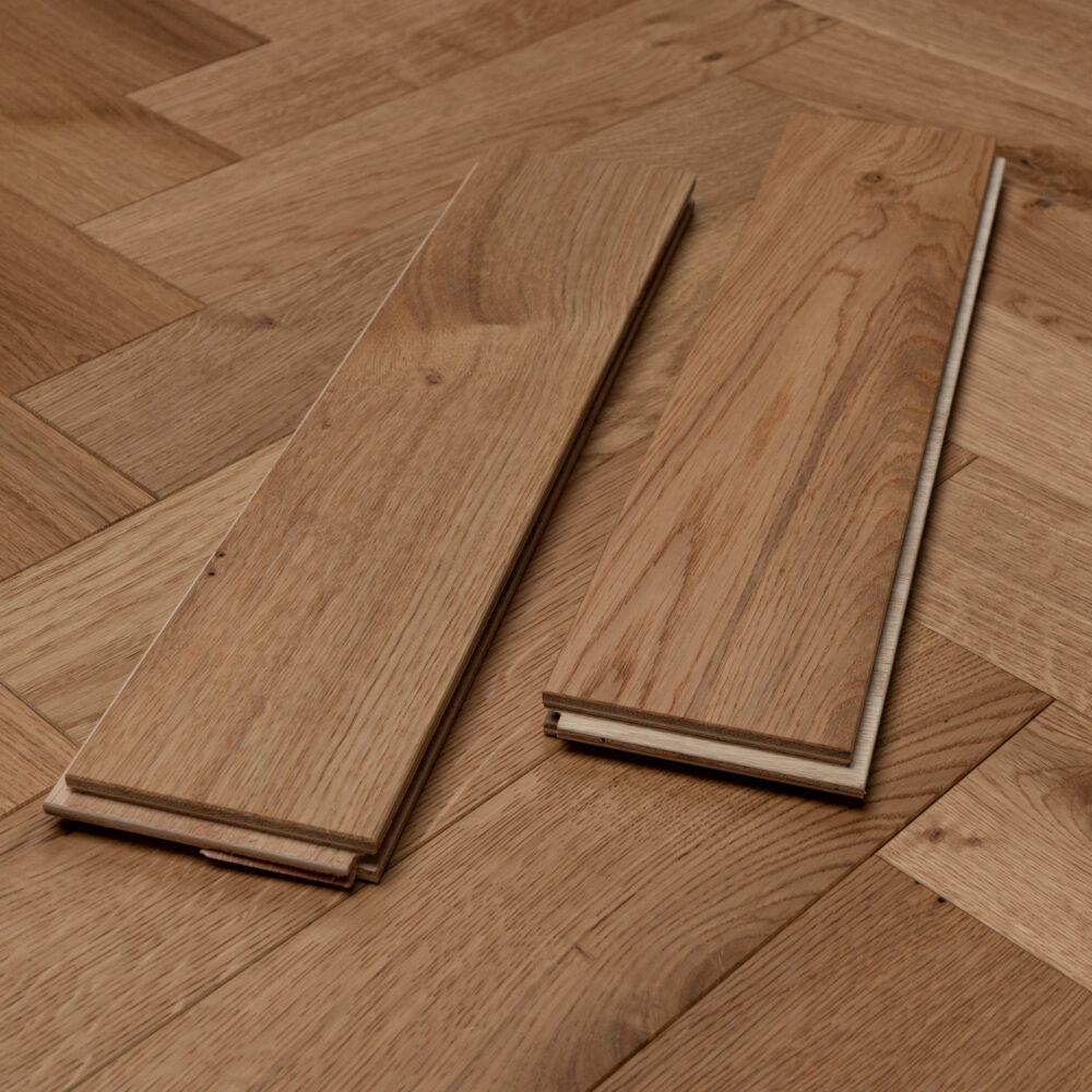 18/4 x 90mm Natural Brushed & Oiled Herringbone