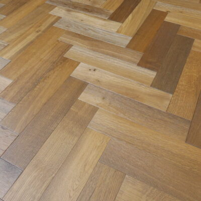 18/4 x 90mm Smoked Natural Oiled Herringbone - Image 3