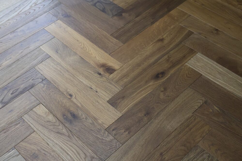 14/3 x 90mm Natural Smoked Dark Herringbone - Image 14