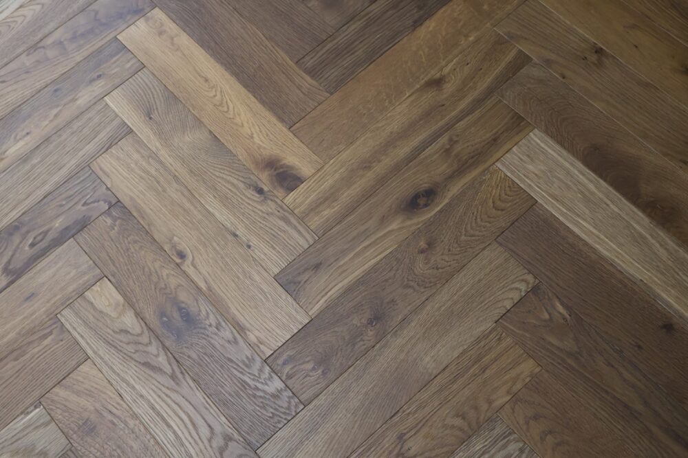 14/3 x 90mm Natural Smoked Dark Herringbone - Image 18