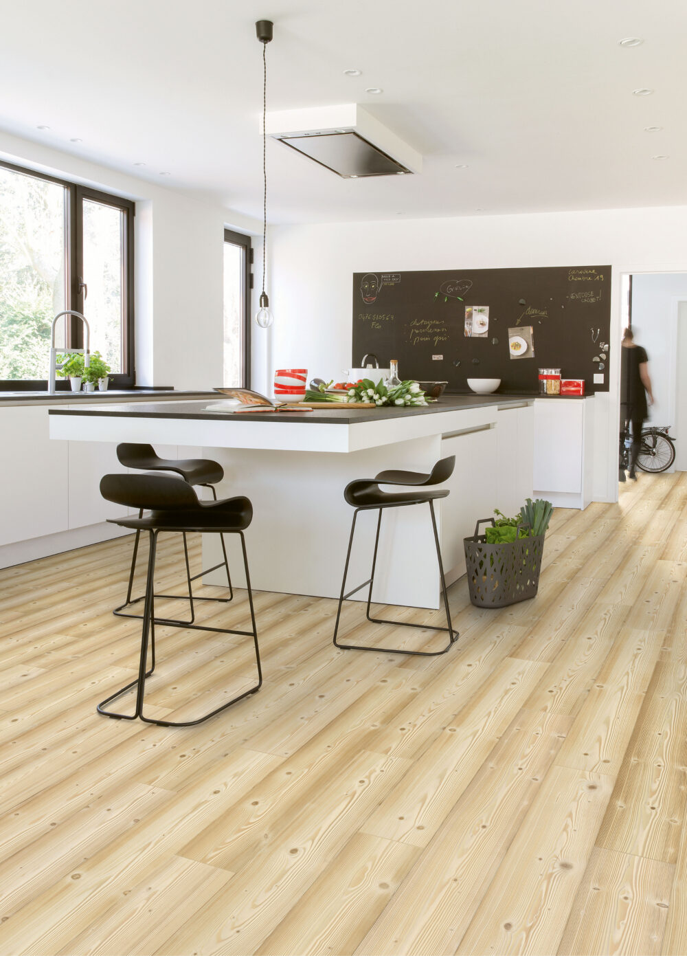 Quick-Step Impressive Ultra Natural Pine - Image 6