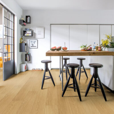 Quick-Step Impressive Natural Varnished Oak - Image 4