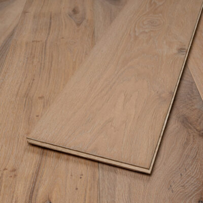 15/4 x 220mm Distressed White Oiled - Image 2
