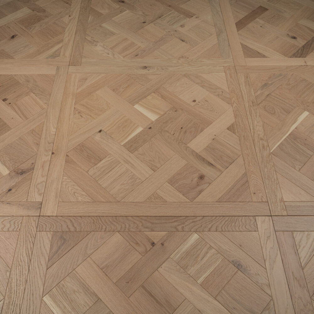 20/4mm Versaille Panel Brushed Invisible Lacquered