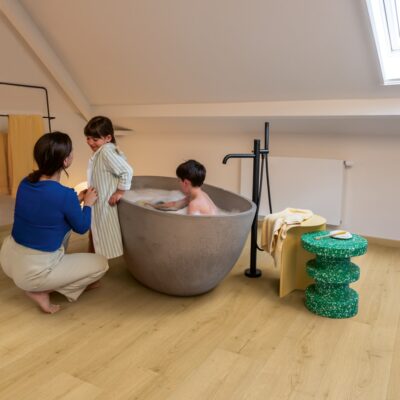 Quick-Step Bloom Brushed Oak Honey - Image 15